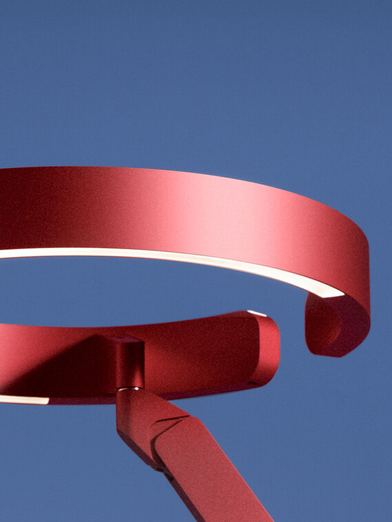 Occhio Gioia lettura floor luminaire on blue backround close up
